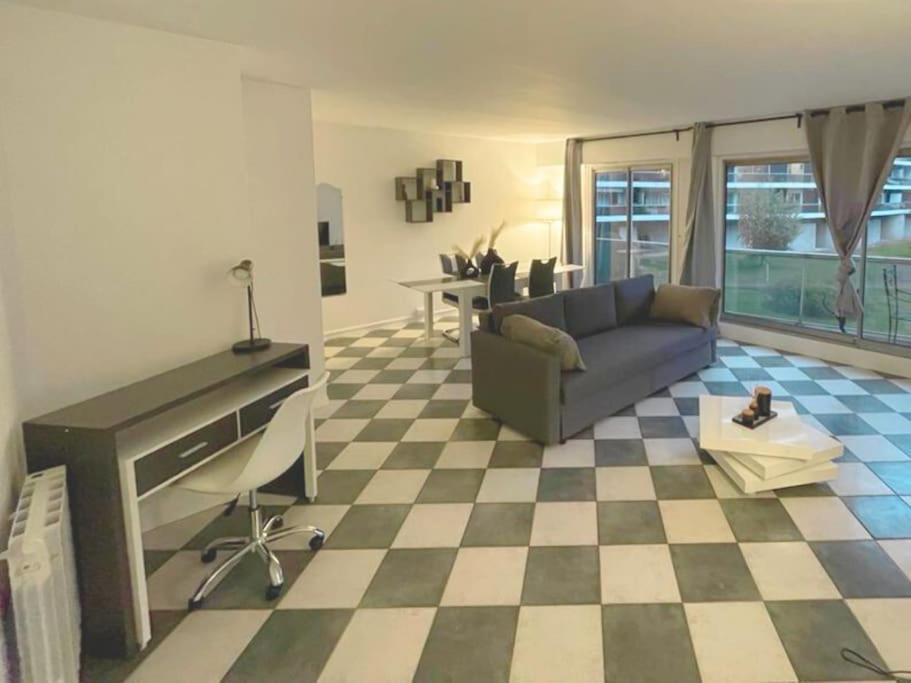 9 Min From Chateau De Vincennes - Paris & Disney Appartement Saint-Maurice  Buitenkant foto