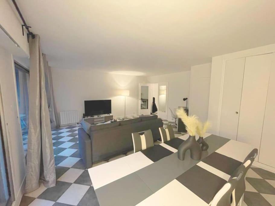 9 Min From Chateau De Vincennes - Paris & Disney Appartement Saint-Maurice  Buitenkant foto